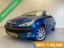 Blauw Gebruikt 2002 Peugeot 206 CC Cabriolet | € 1.250 (Eerlijke prijs)