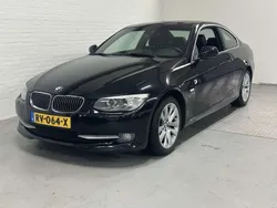 Zwart Gebruikt 2010 BMW 330 Executive Coupé | € 12.740 (Eerlijke prijs)