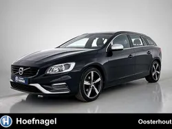 Zwart, metallic lak Gebruikt 2018 Volvo V60 R-Design Stationwagen | € 21.900 (Super prijs)