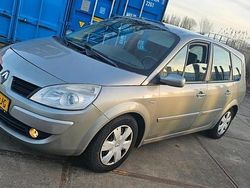 Gebruikt 2007 Renault Grand Scénic II Business MPV | € 777 (Eerlijke prijs)