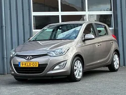 Bruin Gebruikt 2013 Hyundai i20 Hatchback | € 4.999 (Eerlijke prijs)
