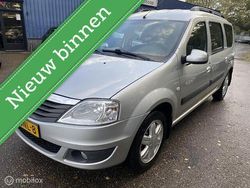Grijs Gebruikt 2011 Dacia Logan Lauréate Sedan | € 2.695 (Eerlijke prijs)