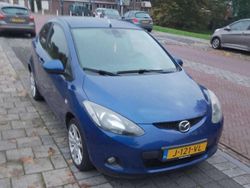 Blauw Gebruikt 2009 Mazda 2 Hatchback | € 4.250 (Eerlijke prijs)