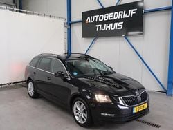 Zwart Gebruikt 2020 Skoda Octavia Business Line Stationwagen | € 15.900 (Goede deal)