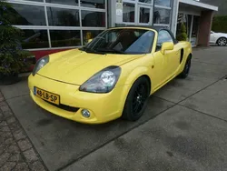 Geel Gebruikt 2002 Toyota MR2 Cabriolet | € 11.500 (Duur)