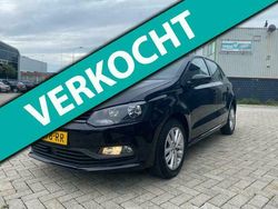Zwart Gebruikt 2015 VW Polo Hatchback | € 9.699 (Eerlijke prijs)