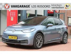 Blauw, metallic lak Gebruikt 2020 VW ID.3 Business Hatchback | € 16.800 (Goede deal)