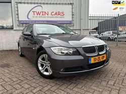 Grijs, metallic lak Gebruikt 2008 BMW 318 Sedan | € 2.995 (Super prijs)