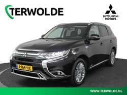 Zwart Gebruikt 2020 Mitsubishi Outlander P-HEV SUV | € 25.340 (Eerlijke prijs)