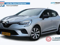 Grijs Gebruikt 2023 Renault Clio V Equilibre Hatchback | € 16.350 (Eerlijke prijs)