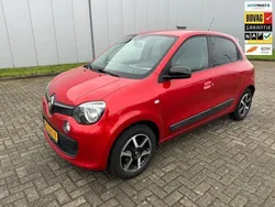 Rood Gebruikt 2017 Renault Twingo LIMITED Hatchback | € 8.250 (Eerlijke prijs)