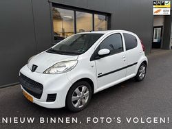 Wit Gebruikt 2011 Peugeot 107 Sportium Hatchback | € 3.240 (Eerlijke prijs)