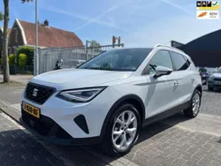 Wit led dagrijverlichting Gebruikt 2023 Seat Arona FR SUV | € 22.950 (Iets duurder)