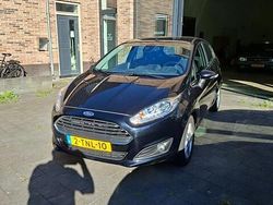 Zwart Gebruikt 2014 Ford Fiesta Titanium Hatchback | € 6.250 (Iets duurder)