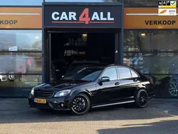 Zwart, metallic lak Gebruikt 2008 Mercedes C63 AMG AMG Sedan | € 44.995 (Iets duurder)