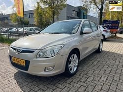Grijs Gebruikt 2008 Hyundai i30 Dynamiq Hatchback | € 2.150 (Eerlijke prijs)