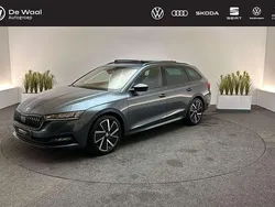 Grijs Gebruikt 2021 Skoda Octavia Style Stationwagen | € 25.895 (Duur)