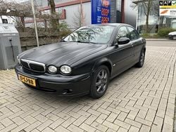 Zwart Gebruikt 2006 Jaguar X-type SE Sedan | € 1.200 (Goede deal)