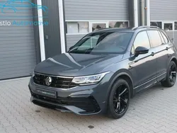 Grijs, metallic lak Gebruikt 2022 VW Tiguan Style SUV | € 38.950 (Goede deal)