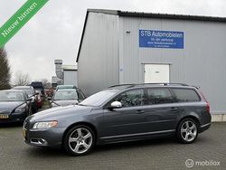 Grijs Gebruikt 2010 Volvo V70 R-Design Stationwagen | € 14.999 (Iets duurder)