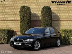 Zwart Gebruikt 2017 BMW 318 Executive Stationwagen | € 14.995 (Eerlijke prijs)