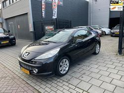 Zwart Gebruikt 2007 Peugeot 207 CC Cabriolet | € 2.999 (Eerlijke prijs)