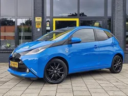 Blauw Gebruikt 2017 Toyota Aygo Sport Hatchback | € 7.950 (Eerlijke prijs)