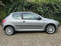Gebruikt 2003 Peugeot 206 | € 1.650 (Iets duurder)