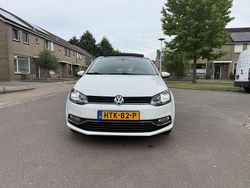 Wit Gebruikt 2016 VW Polo Highline Hatchback | € 10.000 (Eerlijke prijs)