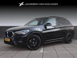 Zwart Gebruikt 2022 BMW X1 SUV | € 30.845 (Eerlijke prijs)