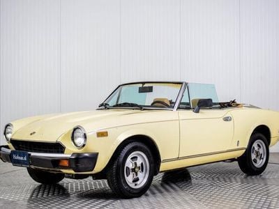 Beige Gebruikt 1980 Fiat 124 Spider Cabriolet | € 8.900