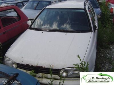 Wit Occasion 1998 VW Golf III Stationwagen | € 750