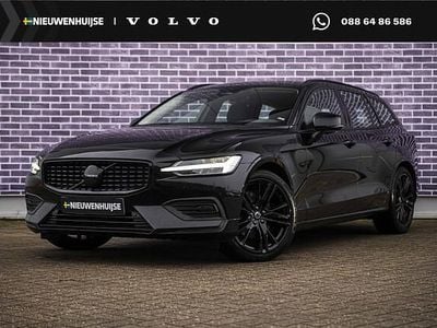 Zwart Gebruikt 2023 Volvo V60 Stationwagen | € 32.899 (Goede deal)