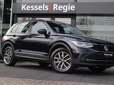 Zwart Gebruikt 2021 VW Tiguan Life SUV | € 29.950 (Goede deal)