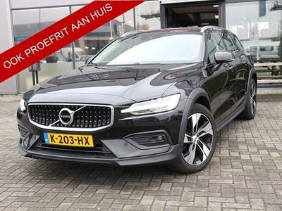 Occasion Volvo V60 CC Pro 252 PK (185 kW) 2021 Zwart Stationwagen