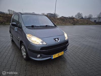 Occasion Peugeot 1007 73 PK (53 kW) 2005 Grijs MPV