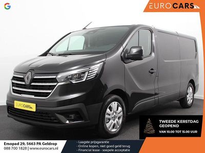 Zwart Gebruikt 2024 Renault Trafic MPV | € 32.890 (Goede deal)