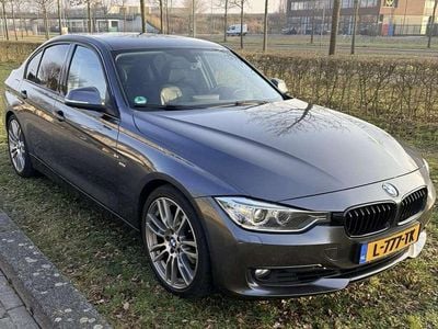 Grijs Occasion 2012 BMW 328 Executive Sedan | € 12.100 (Goede deal)
