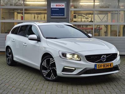 tweedehands Volvo V60 2.0 T4 Business Sport R-design|Schuifdak|Trekhaak|Bliss|Xenon|acc|Camera|Automaat|