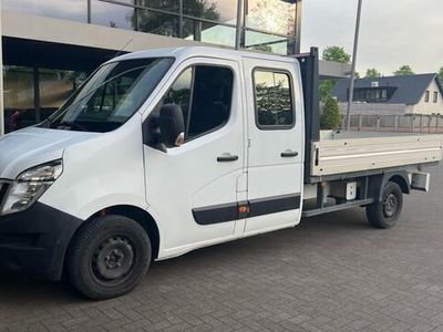 Nissan NV400