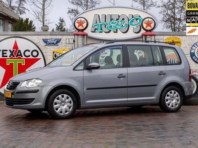 Grijs (metallic) Gebruikt 2009 VW Touran Trendline MPV | € 7.950 (Iets duurder)