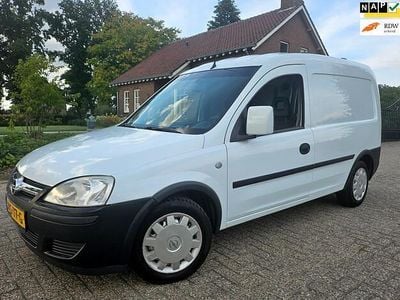 Wit Gebruikt 2011 Opel Combo MPV | € 4.995 (Iets duurder)