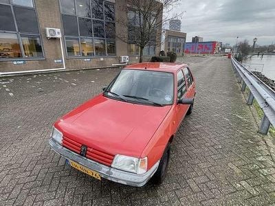 Occasion Peugeot 205 Forever 75 PK (55 kW) 1998 Sedan