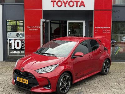 Rood Gebruikt 2025 Toyota Yaris Executive Hatchback | € 29.890 (Eerlijke prijs)