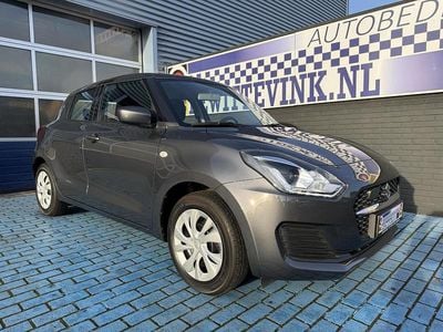 Grijs Occasion 2024 Suzuki Swift Hatchback | € 16.750 (Super prijs)