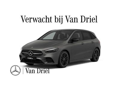 Grijs Occasion 2024 Mercedes B250 AMG line MPV | € 40.950 (Duur)