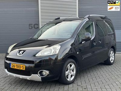 Zwart Gebruikt 2011 Peugeot Partner Tepee MPV | € 3.350