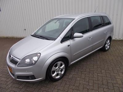 Zilver Gebruikt 2008 Opel Zafira Cosmo MPV | € 4.995 (Duur)