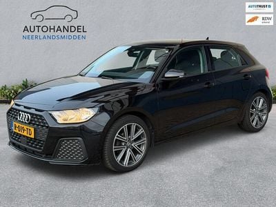 Zwart (metallic) Gebruikt 2019 Audi A1 Sportback S-Line Hatchback | € 15.750 (Eerlijke prijs)