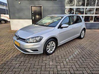 Grijs Gebruikt 2018 VW Golf VII Comfortline Hatchback | € 14.750 (Eerlijke prijs)